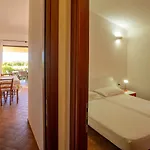Li Chessi Arancio Piscina Pace E Vista Mare