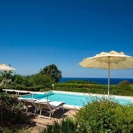 Li Chessi Arancio Piscina Pace E Vista Mare Lejlighed